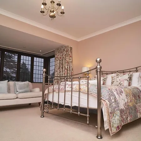 Ladstock Hall Thornthwaite Sleeps 10 With Private Garden Close To Lake Bassenthwaite & Keswick Braithwaite